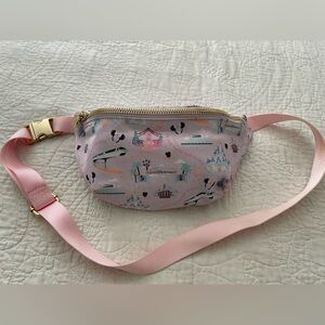 *USED* Stoney Clover Lane Walt Disney World Classic Fanny Pack